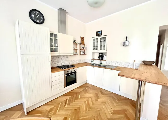 Agapella Apartamenty- Helska 3 - 250m Form The Beach, Free Parking Apartamento Sopot